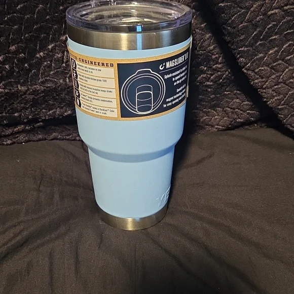 YETI Rambler 30 oz Tumbler - Sky Blue - Picture 4 of 8